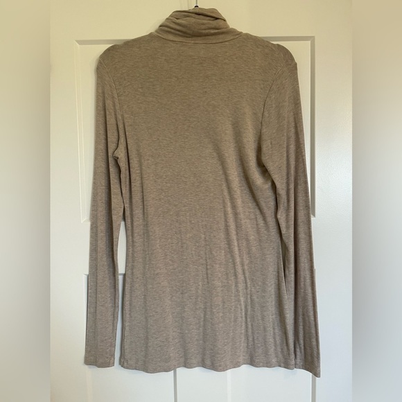 Cabi Turtleneck Size M - Picture 3 of 3
